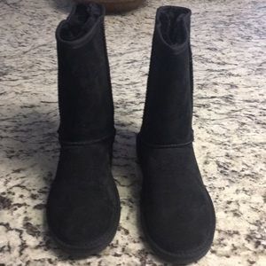 Lamo Black 9” Snow Boots